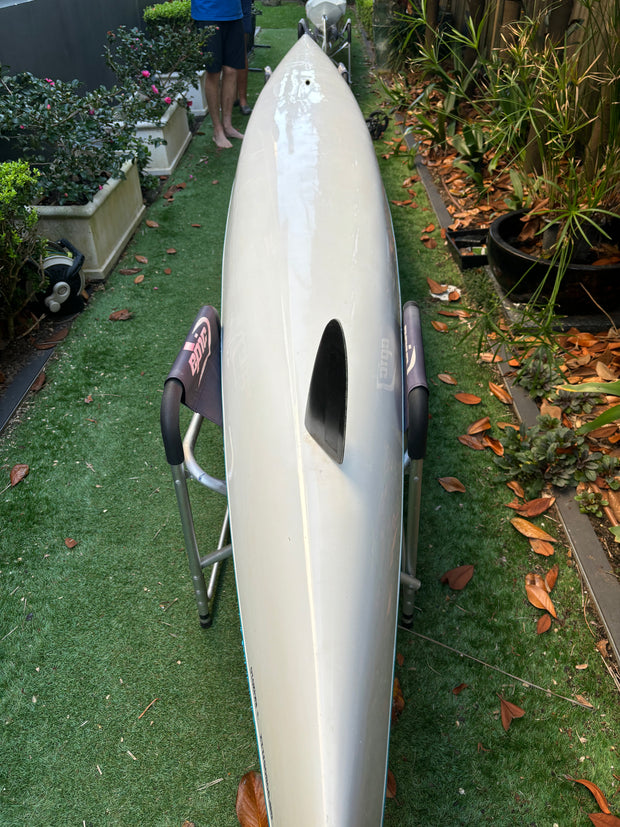 V8 club - Gen 1 - for sale on behalf of customer - a great beginner ski