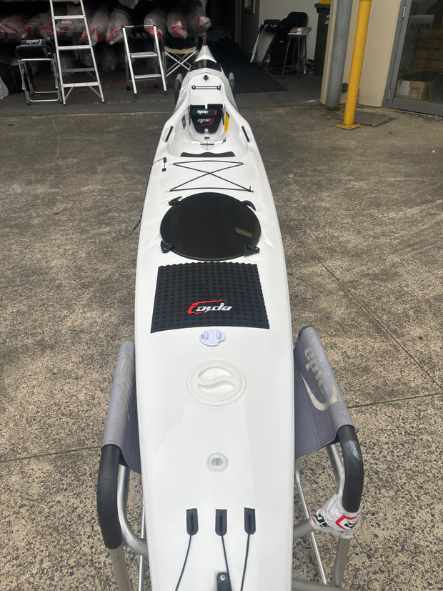 Epic V8 tourer ultra - Customer ski - 2025.