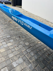 Epic V10 double elite - custom blue gel coat. A fantastic ski